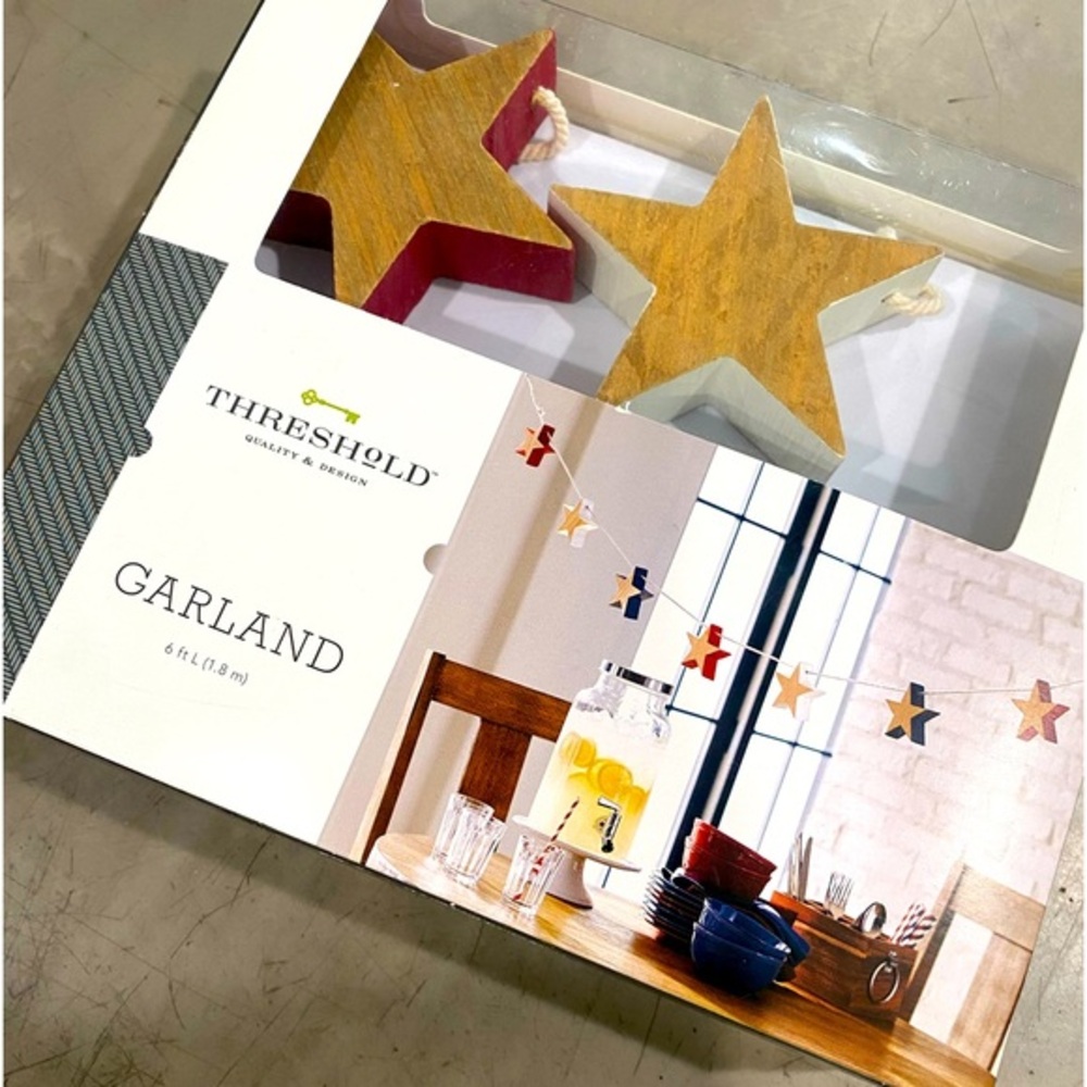 🆕 WOODEN STAR garland🇺🇸natural coloring w/ red white and blue sides🇺🇸6 ft